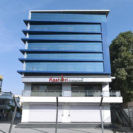 Hotel Sach Regency Ānand Exterior foto